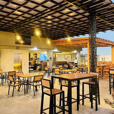 Triple E Hotel And Spa Addis Ababa Ngoại thất bức ảnh