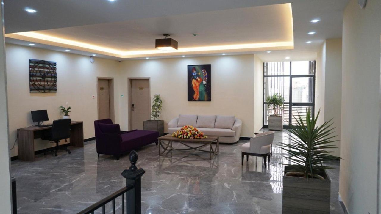 Triple E Hotel And Spa Addis Ababa Ngoại thất bức ảnh