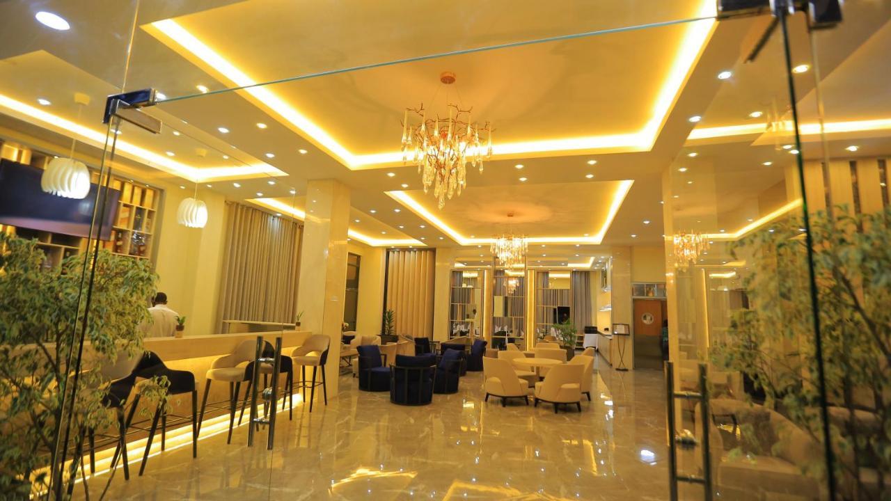 Triple E Hotel And Spa Addis Ababa Ngoại thất bức ảnh