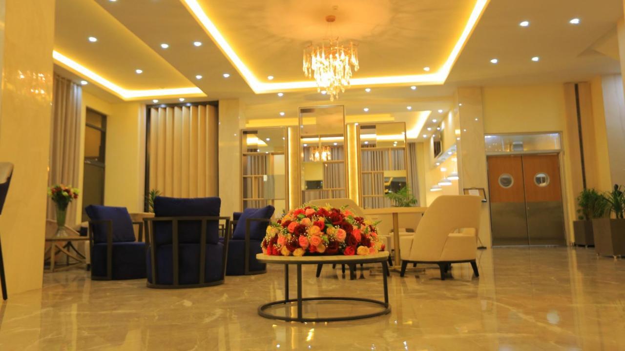 Triple E Hotel And Spa Addis Ababa Ngoại thất bức ảnh
