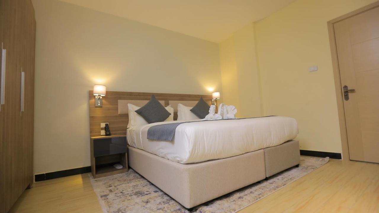 Triple E Hotel And Spa Addis Ababa Ngoại thất bức ảnh