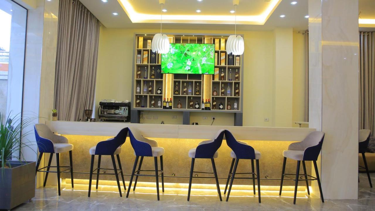 Triple E Hotel And Spa Addis Ababa Ngoại thất bức ảnh