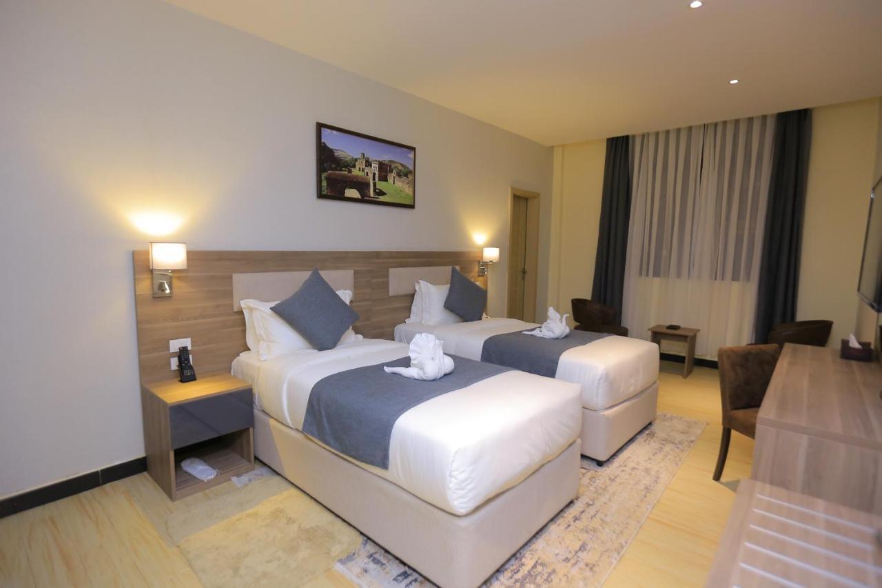 Triple E Hotel And Spa Addis Ababa Ngoại thất bức ảnh